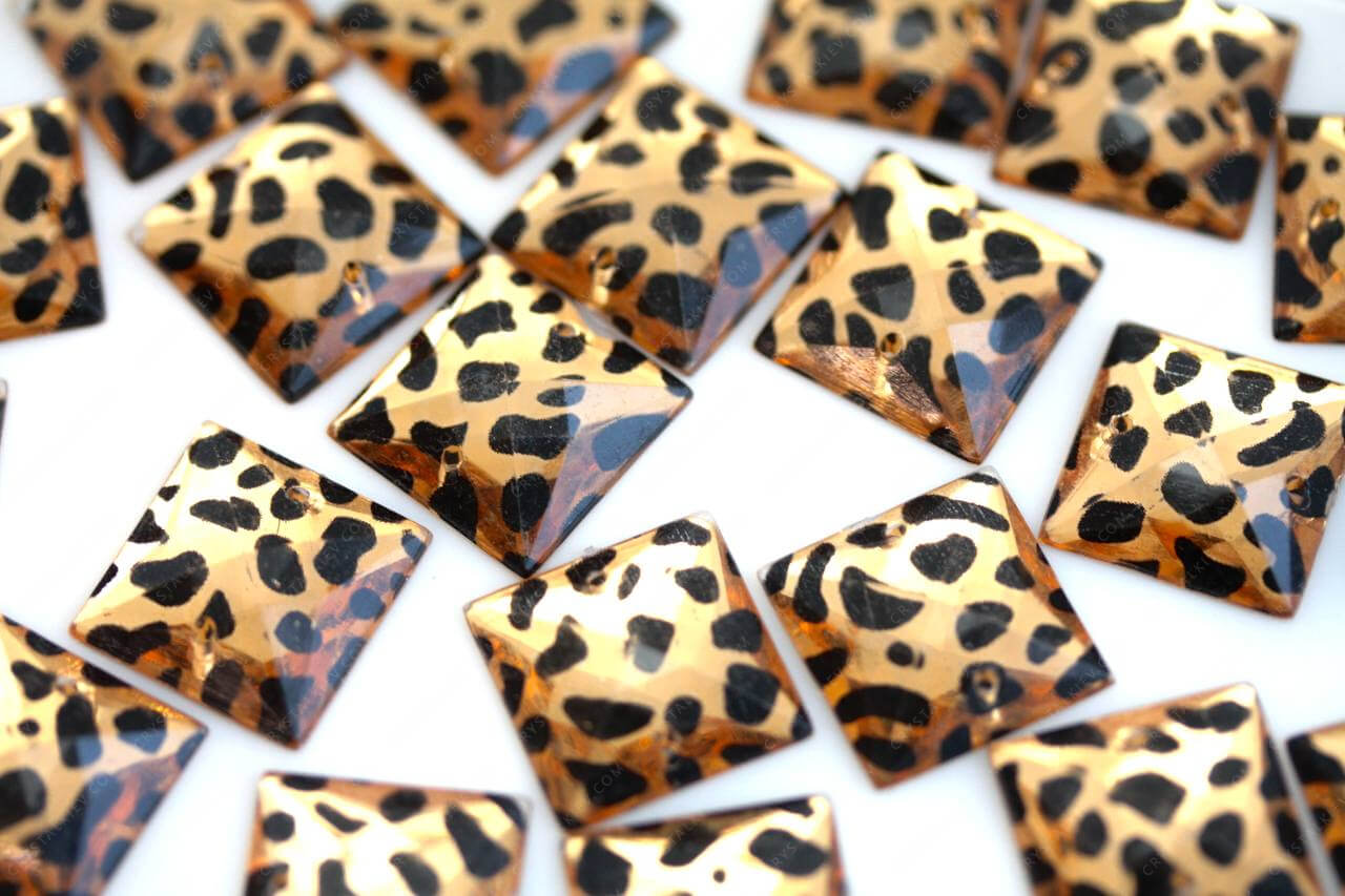 SALE -10% Квадрат Leopard (синтетичне скло)